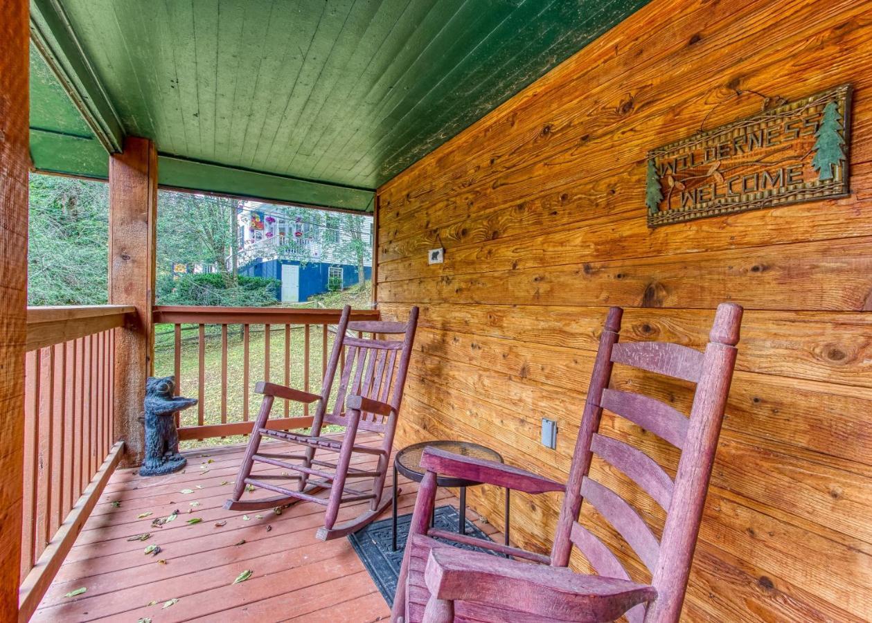 Cozy Creek Cabin Pigeon Forge Exterior photo
